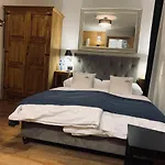 Bed & Breakfast Karkonoska - Klimatyczne I Studia Z Aneksami Kuchennymi - Sniadania Sauna Grota Solna Silownia Parking Wi-fi W Cenie