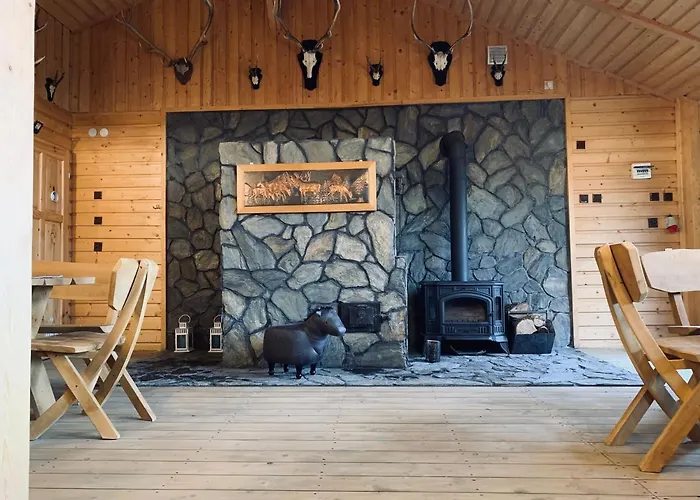 Nocleg ze śniadaniem Karkonoska - Klimatyczne I Studia Z Aneksami Kuchennymi - Sniadania Sauna Grota Solna Silownia Parking Wi-fi W Cenie 4*