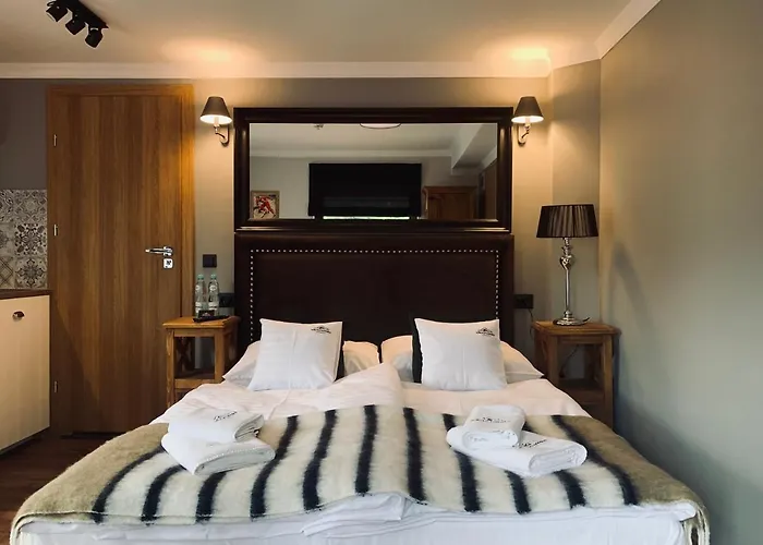 Karkonoska - Klimatyczne I Studia Z Aneksami Kuchennymi - Sniadania Sauna Grota Solna Silownia Parking Wi-fi W Cenie Nocleg ze śniadaniem