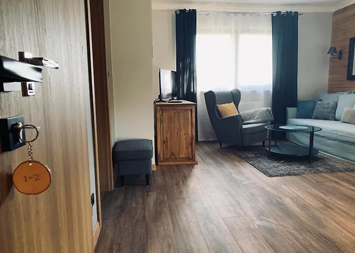 Nocleg ze śniadaniem Karkonoska - Klimatyczne I Studia Z Aneksami Kuchennymi - Sniadania Sauna Grota Solna Silownia Parking Wi-fi W Cenie 4*