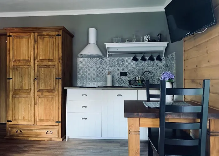 Karkonoska - Klimatyczne I Studia Z Aneksami Kuchennymi - Sniadania Sauna Grota Solna Silownia Parking Wi-fi W Cenie Nocleg ze śniadaniem Karpacz