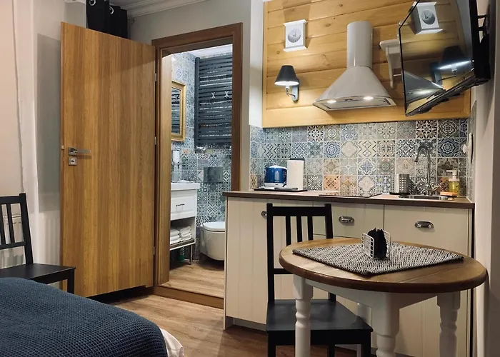 Karkonoska - Klimatyczne I Studia Z Aneksami Kuchennymi - Sniadania Sauna Grota Solna Silownia Parking Wi-fi W Cenie Nocleg ze śniadaniem