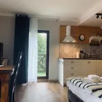 B&B Karkonoska - Klimatyczne I Studia Z Aneksami Kuchennymi - Sniadania Sauna Grota Solna Silownia Parking Wi-fi W Cenie 카르파츠