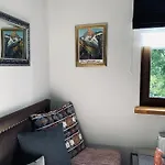 Karkonoska - Klimatyczne I Studia Z Aneksami Kuchennymi - Sniadania Sauna Grota Solna Silownia Parking Wi-fi W Cenie B&B