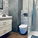 Karkonoska - Klimatyczne I Studia Z Aneksami Kuchennymi - Sniadania Sauna Grota Solna Silownia Parking Wi-fi W Cenie B&B 카르파츠