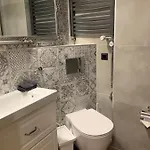 Karkonoska - Klimatyczne I Studia Z Aneksami Kuchennymi - Sniadania Sauna Grota Solna Silownia Parking Wi-fi W Cenie B&B