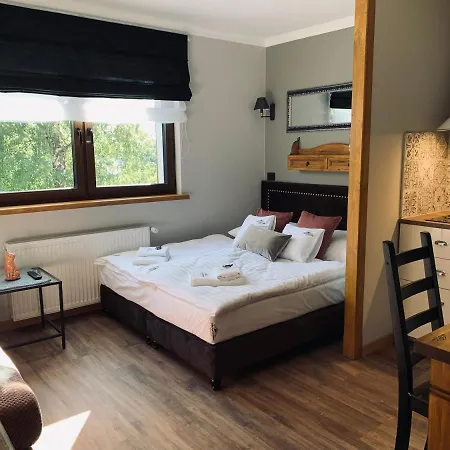 Couette-café Karkonoska - Klimatyczne I Studia Z Aneksami Kuchennymi - Sniadania Sauna Grota Solna Silownia Parking Wi-fi W Cenie Karpacz