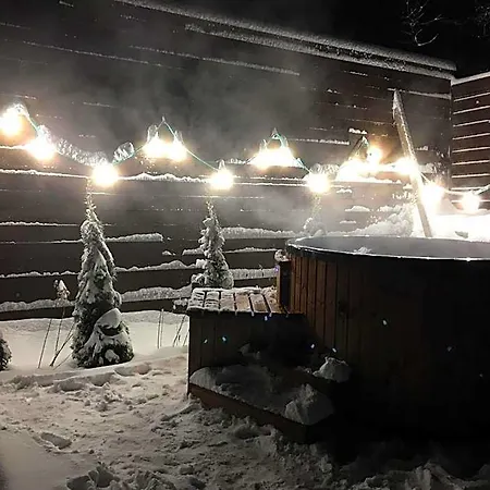 Karkonoska - Klimatyczne I Studia Z Aneksami Kuchennymi - Sniadania Sauna Grota Solna Silownia Parking Wi-fi W Cenie Panzió Karpacz