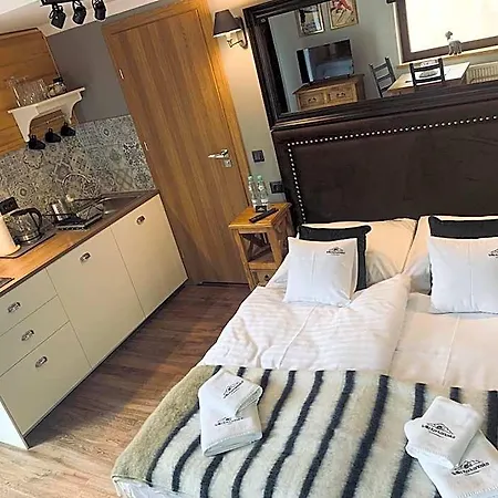 Karkonoska - Klimatyczne I Studia Z Aneksami Kuchennymi - Sniadania Sauna Grota Solna Silownia Parking Wi-fi W Cenie Karpacz