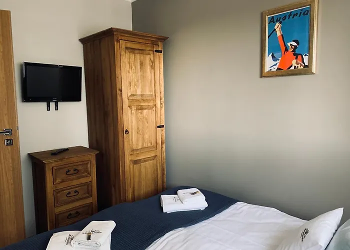 Karkonoska - Klimatyczne I Studia Z Aneksami Kuchennymi - Sniadania Sauna Grota Solna Silownia Parking Wi-fi W Cenie Bed & Breakfast