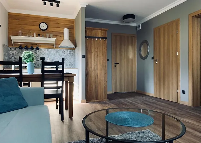 Bed & Breakfast Karkonoska - Klimatyczne I Studia Z Aneksami Kuchennymi - Sniadania Sauna Grota Solna Silownia Parking Wi-fi W Cenie Karpacz