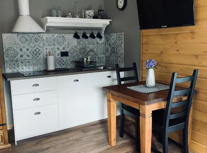 Karkonoska - Klimatyczne I Studia Z Aneksami Kuchennymi - Sniadania Sauna Grota Solna Silownia Parking Wi-fi W Cenie Bed & Breakfast