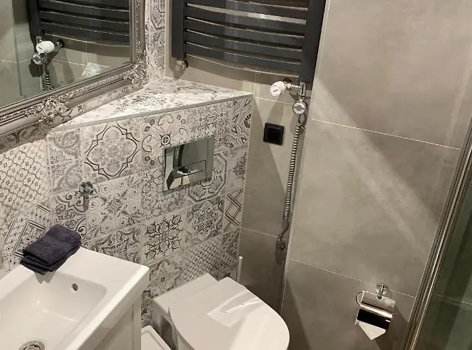 Karkonoska - Klimatyczne I Studia Z Aneksami Kuchennymi - Sniadania Sauna Grota Solna Silownia Parking Wi-fi W Cenie Bed & Breakfast 4*